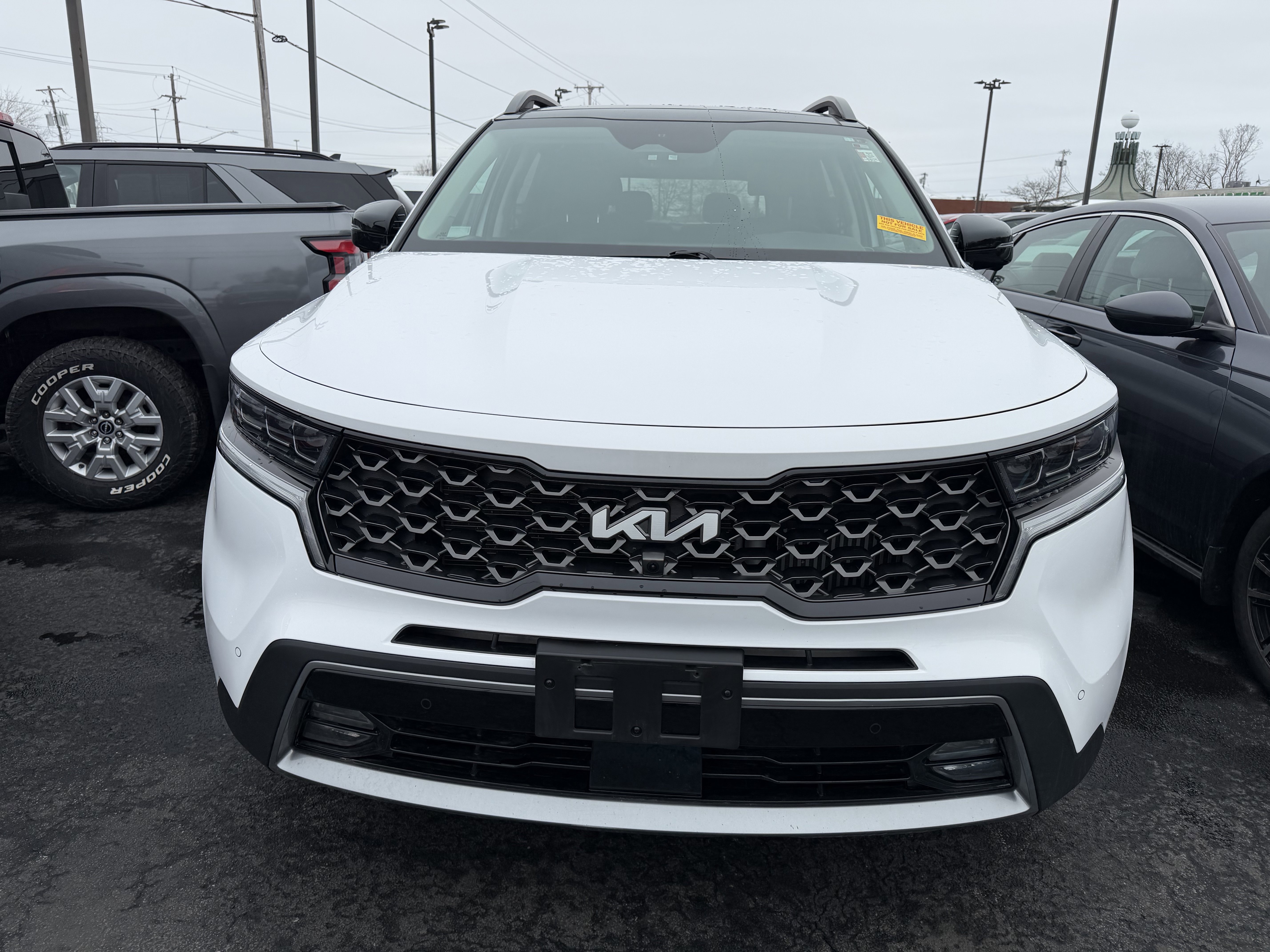 Used 2023 Kia Sorento SX Prestige image 3