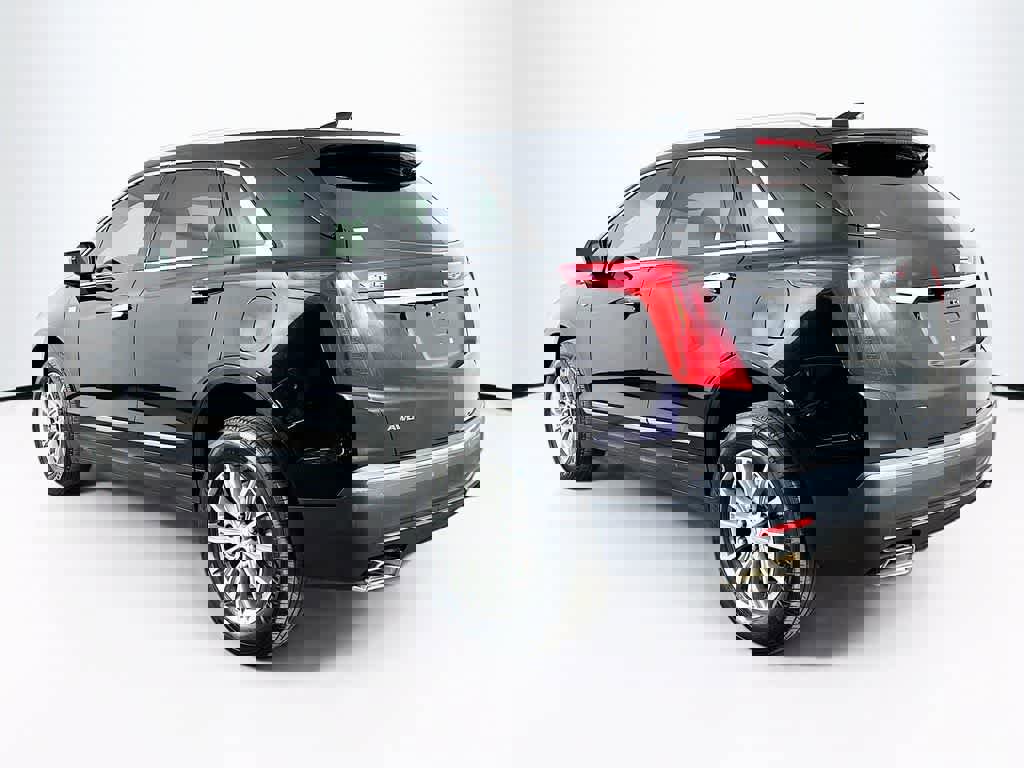 Used 2017 Cadillac XT5 Luxury w/ Driver Awareness Package AWD/4WD image 4