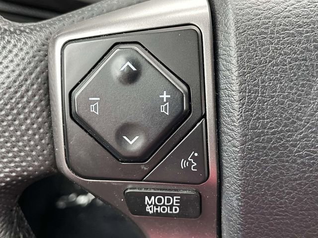 Used 2023 Toyota Tacoma SR5 w/ Technology Package image 21