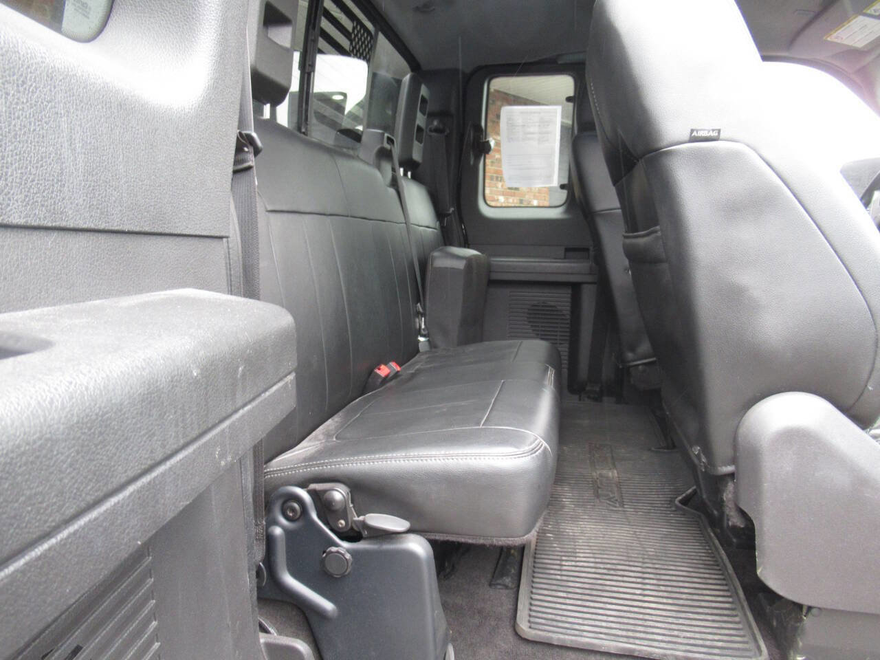 Used 2015 Ford F350 Lariat w/ Chrome Package image 10
