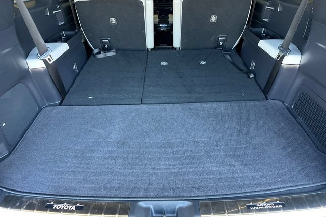 Certified 2026 Toyota Grand Highlander AWD Hybrid image 20