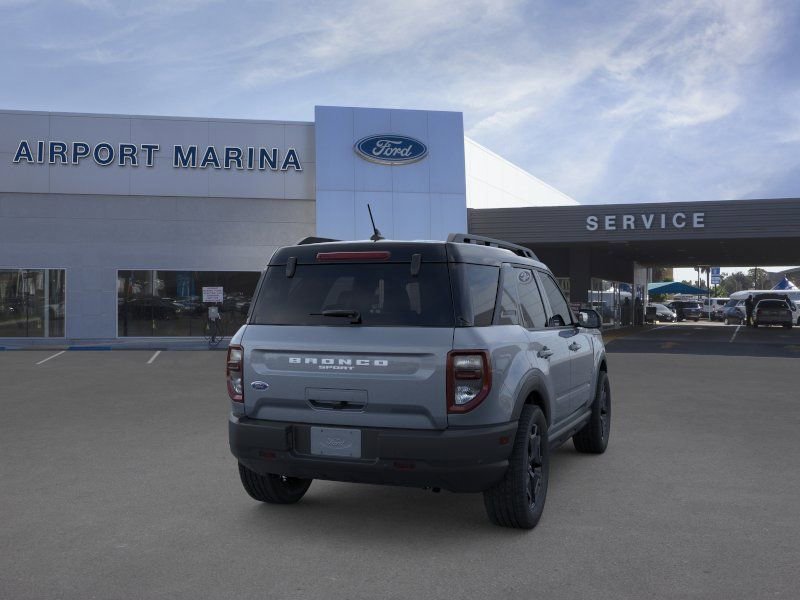 New 2024 Ford Bronco Sport Outer Banks w/ Tech Package AWD/4WD image 9