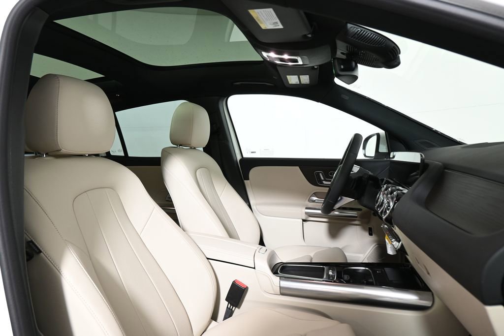 Certified 2026 Mercedes-Benz GLA 250 4MATIC image 27