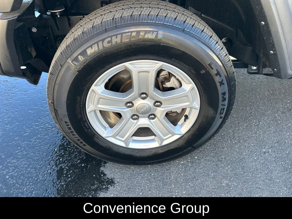 Used 2022 Jeep Wrangler Unlimited Sport AWD/4WD image 9