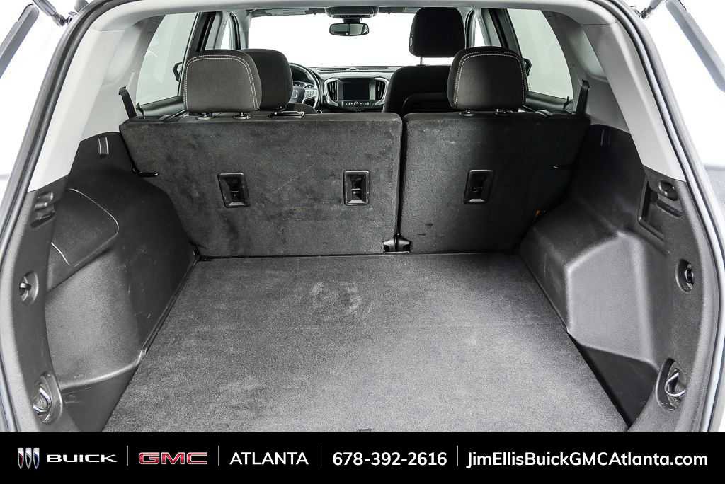 Used 2024 GMC Terrain SLE image 29
