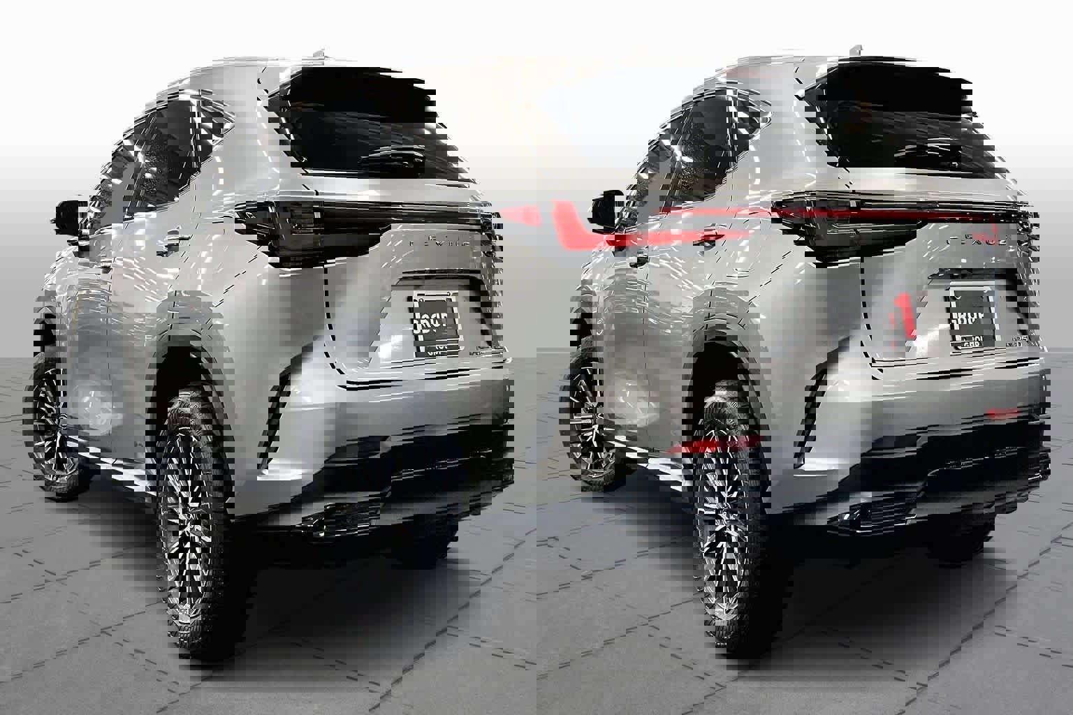 Used 2024 Lexus NX 250 image 11