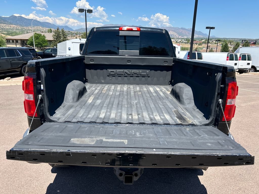 Used 2016 GMC Sierra 2500 Denali w/ Duramax Plus Package AWD/4WD image 5