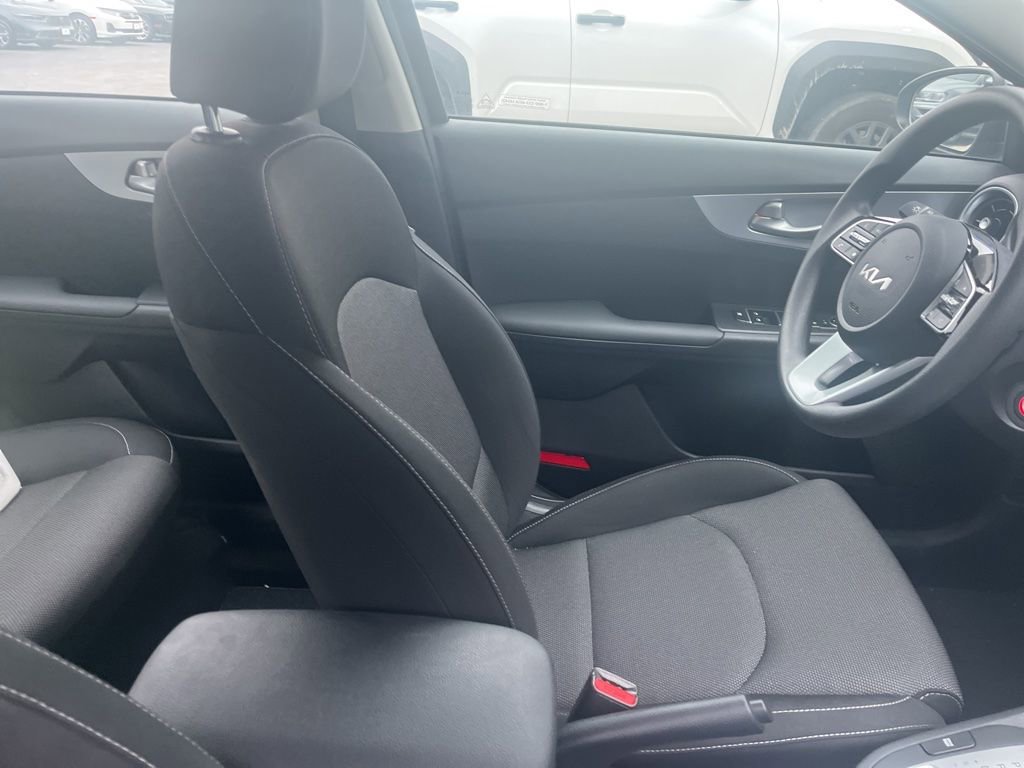 Used 2024 Kia Forte LX FWD image 4
