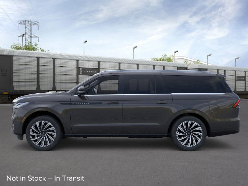 New 2025 Lincoln Navigator L Black Label image 3