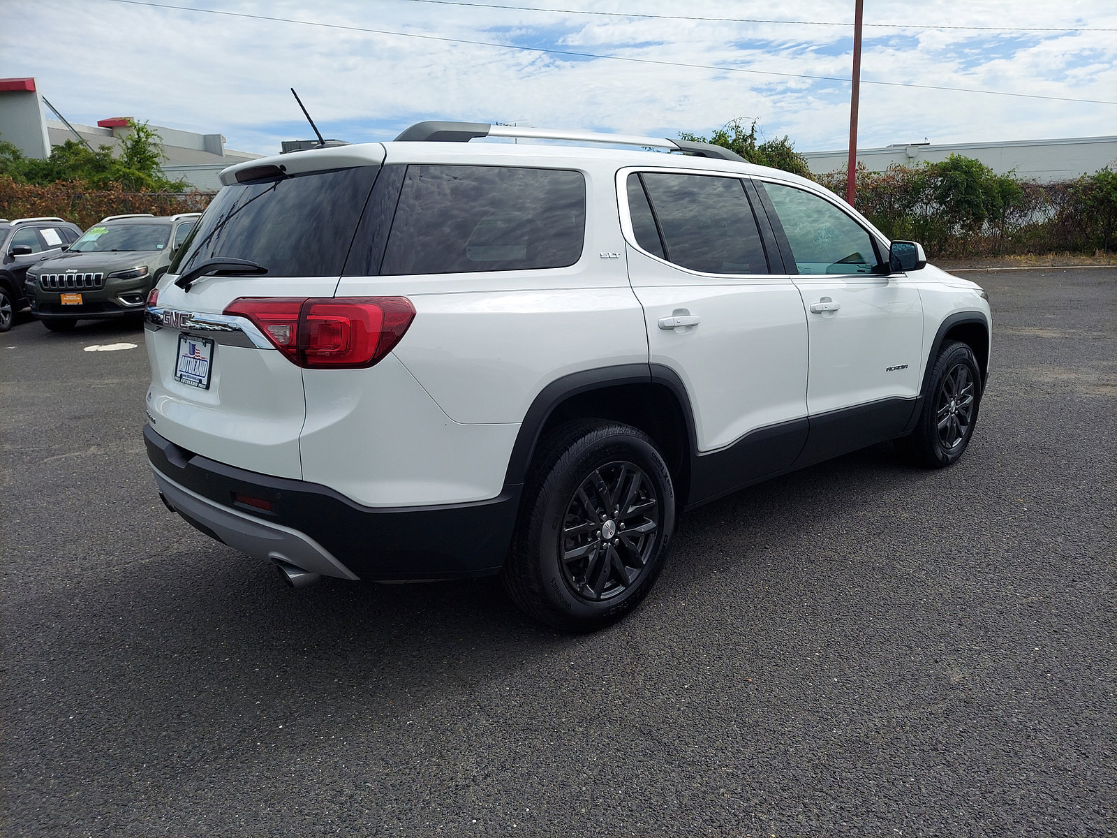 Used 2019 GMC Acadia SLT w/ LPO, Floor Liner Package image 6