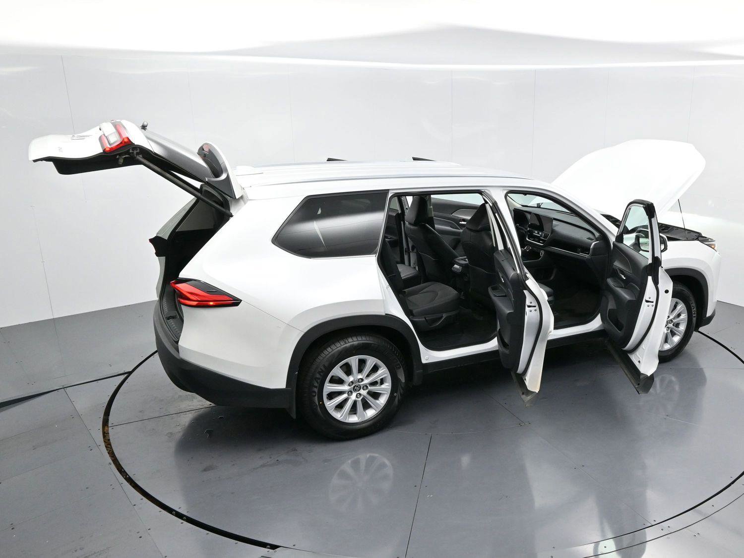 Used 2024 Toyota Grand Highlander XLE image 45