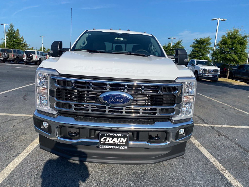 New 2026 Ford F350 XL w/ XL Chrome Package AWD/4WD image 2