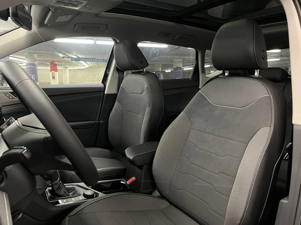 New 2026 Volkswagen Taos SE AWD/4WD image 21