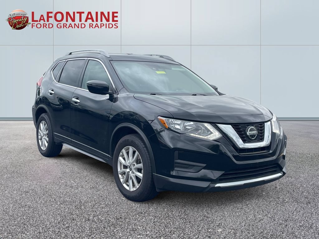 Used 2020 Nissan Rogue S w/ Special Edition Package FWD image 3
