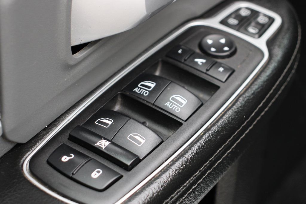 Used 2023 RAM 3500 Big Horn w/ Level 1 Equipment Group image 17