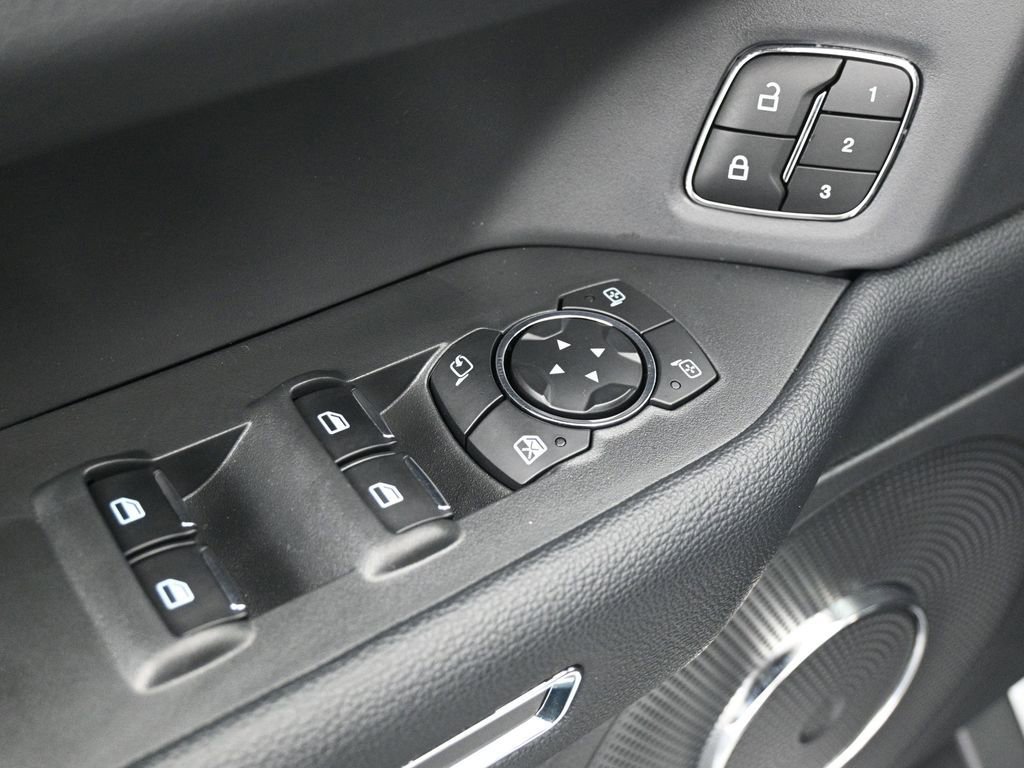 Used 2024 Ford Expedition XLT RWD image 32