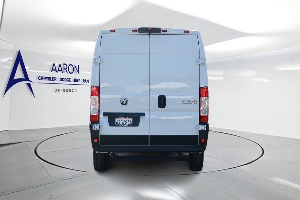 Used 2025 RAM ProMaster 2500 w/ Convenience Group FWD image 3
