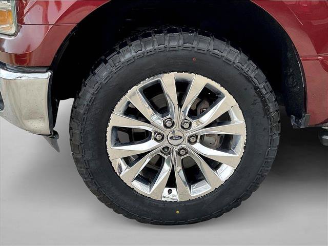 Used 2016 Ford F150 XLT w/ Equipment Group 302A Luxury AWD/4WD image 9