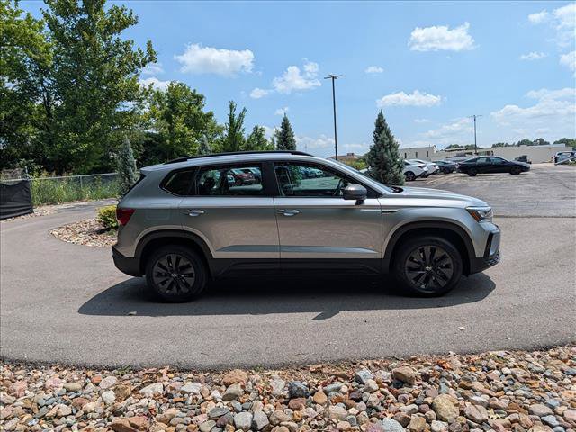 Used 2022 Volkswagen Taos S w/ IQ Drive S Package FWD image 6