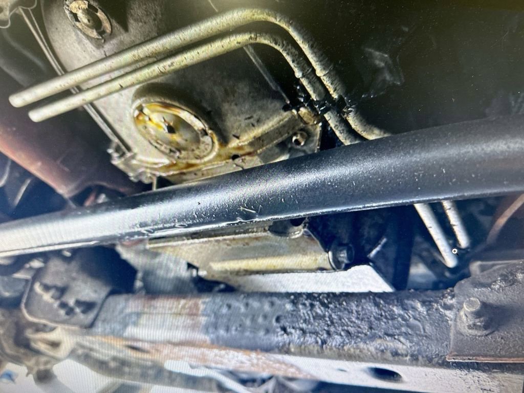 Used 2011 GMC Yukon Denali image 30