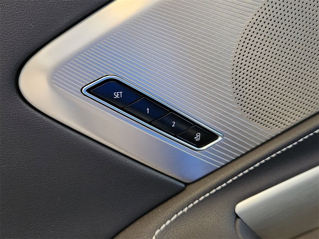 Used 2025 Chevrolet Corvette E-Ray image 25