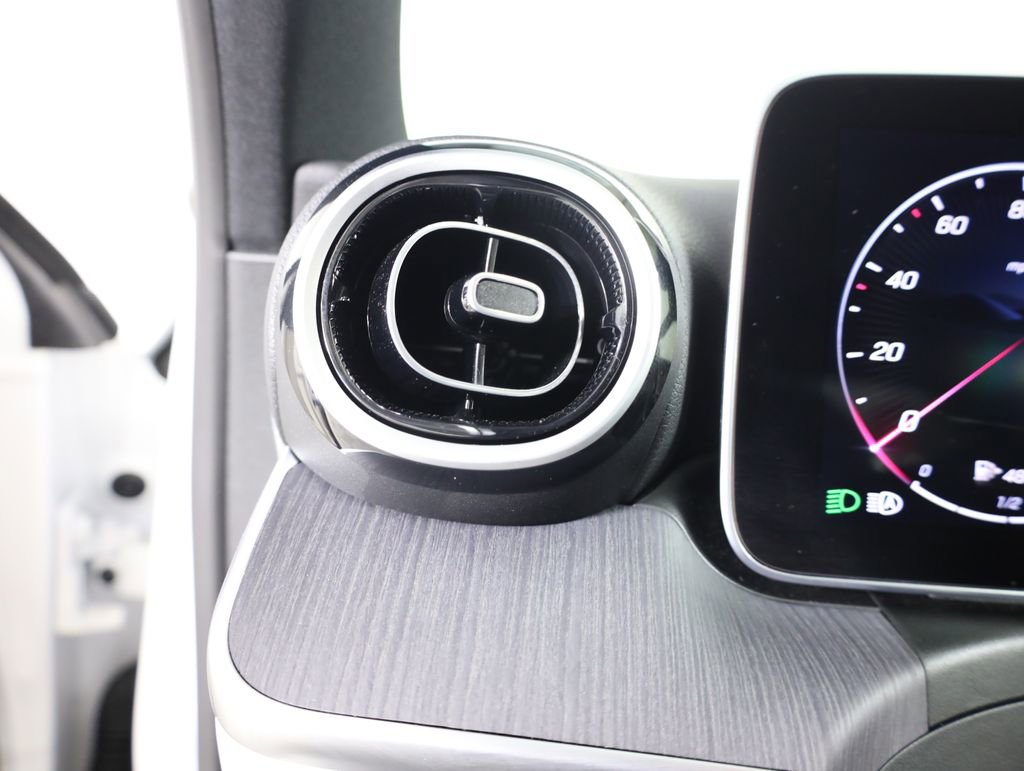 Certified 2026 Mercedes-Benz C 300 4MATIC Sedan image 18