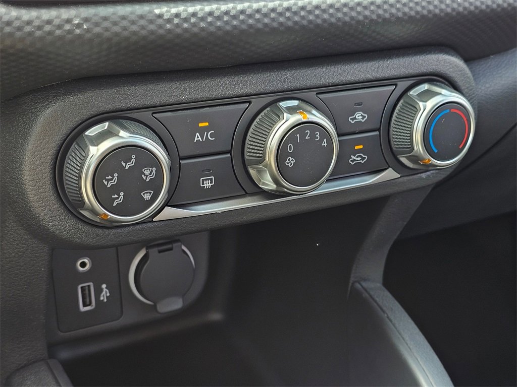 New 2025 Nissan Kicks Play S image 10