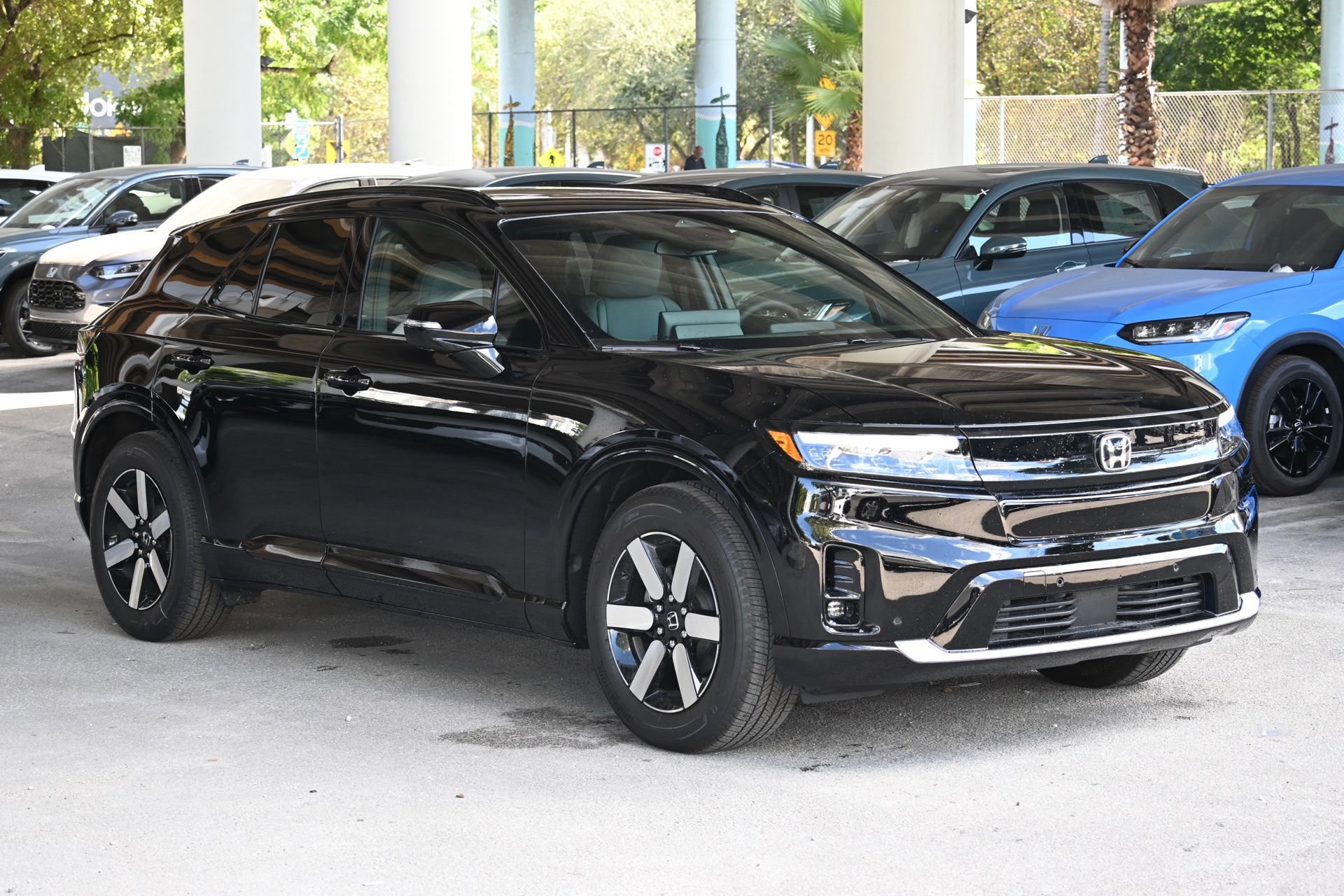 New 2026 Honda Prologue Touring image 3