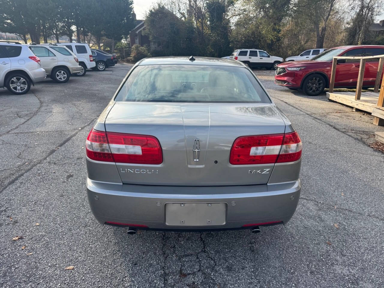 Used 2008 Lincoln MKZ image 3