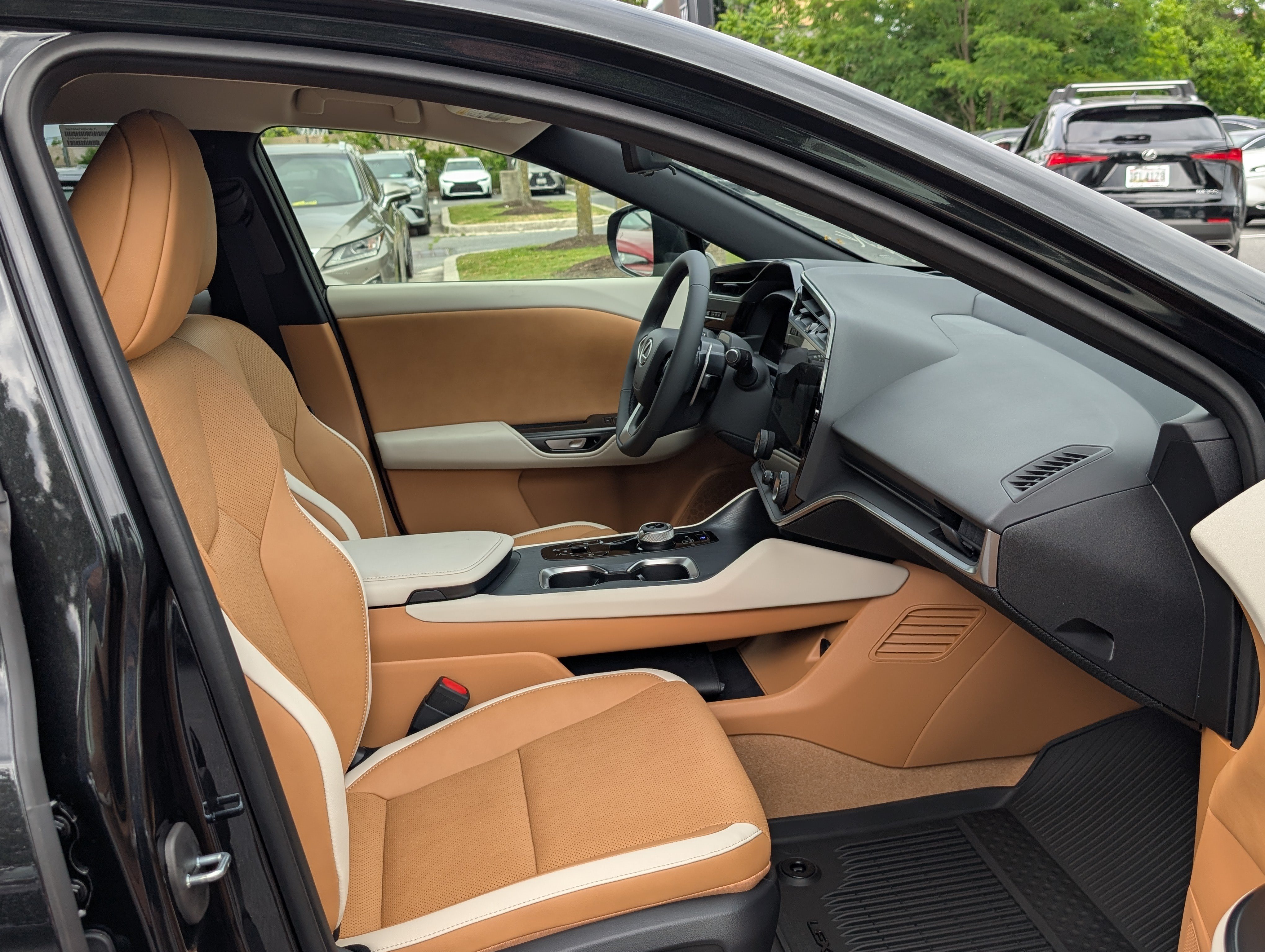 New 2026 Lexus RZ 450e AWD image 7