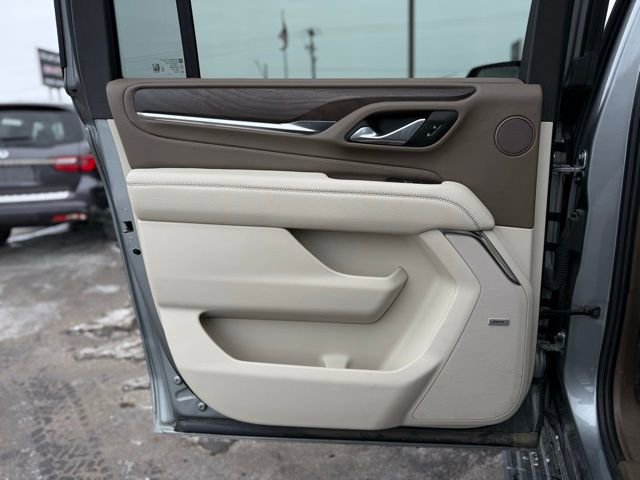 Used 2024 GMC Yukon XL Denali w/ Denali Reserve Package image 21