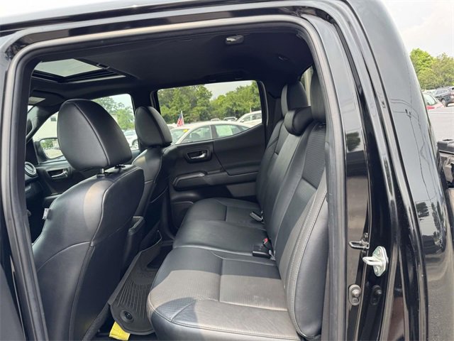 Used 2023 Toyota Tacoma TRD Off-Road image 11