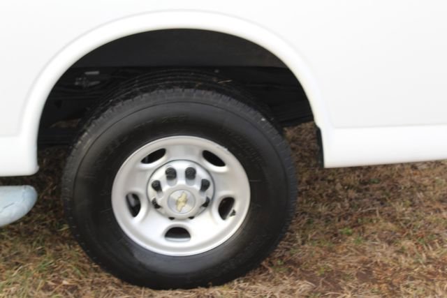 Used 2022 Chevrolet Express 2500 w/ Driver Convenience Package image 20