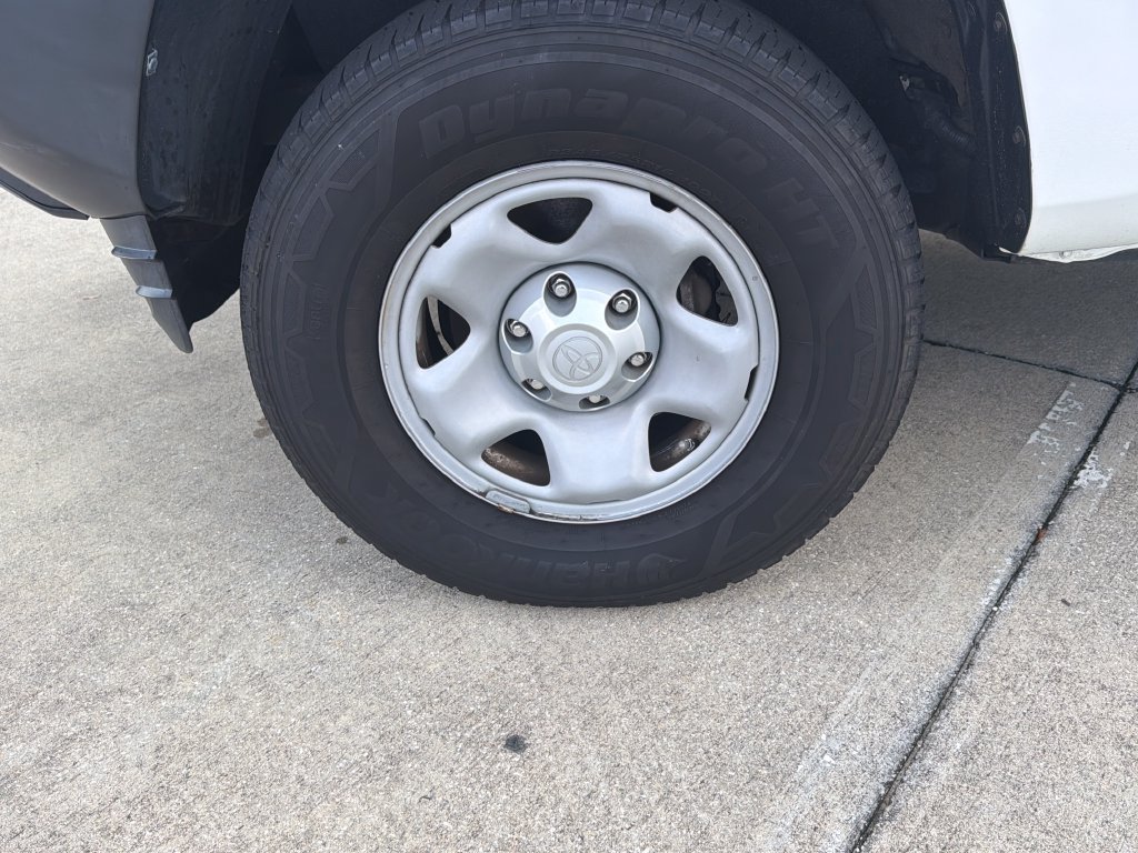 Used 2017 Toyota Tacoma SR RWD image 11
