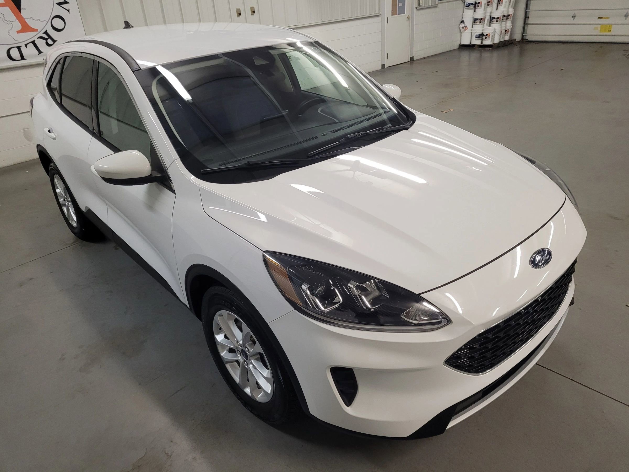 Used 2021 Ford Escape SE FWD image 11