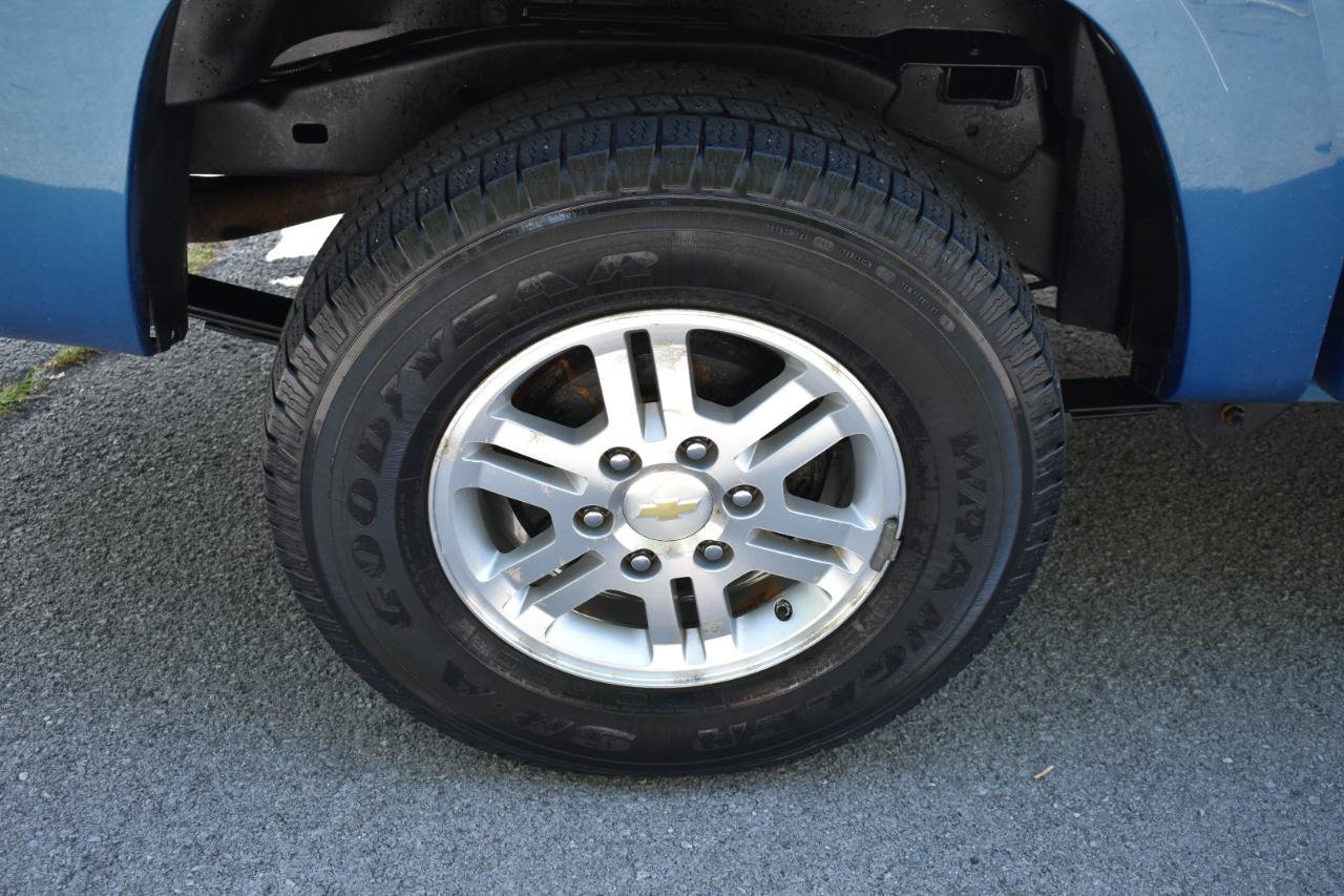 Used 2012 Chevrolet Colorado LT AWD/4WD image 32