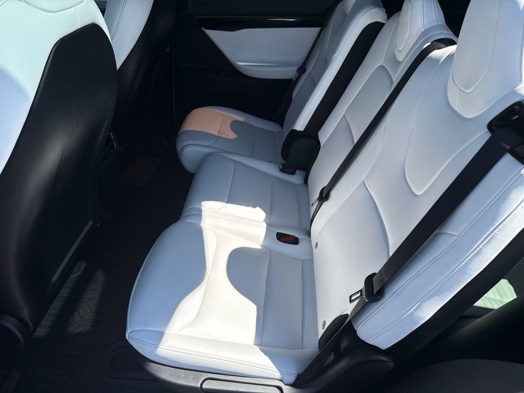 Used 2020 Tesla Model X Long Range image 19