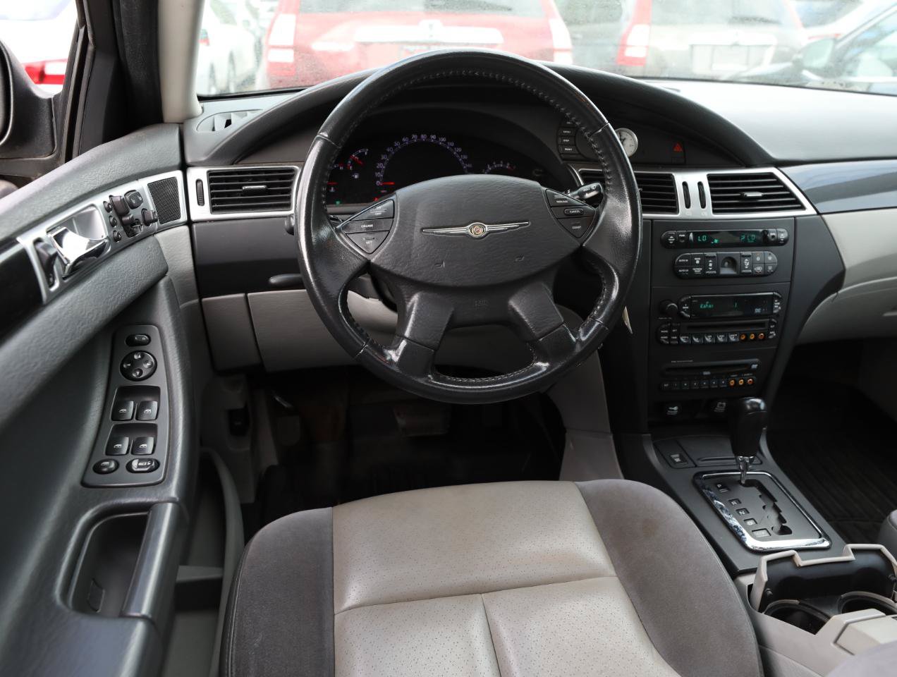 Used 2008 Chrysler Pacifica Touring FWD image 14
