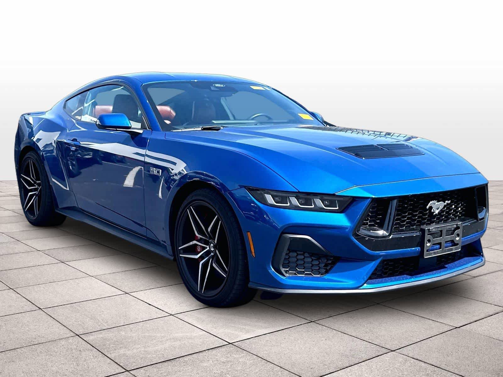 Used 2024 Ford Mustang GT Premium RWD image 3