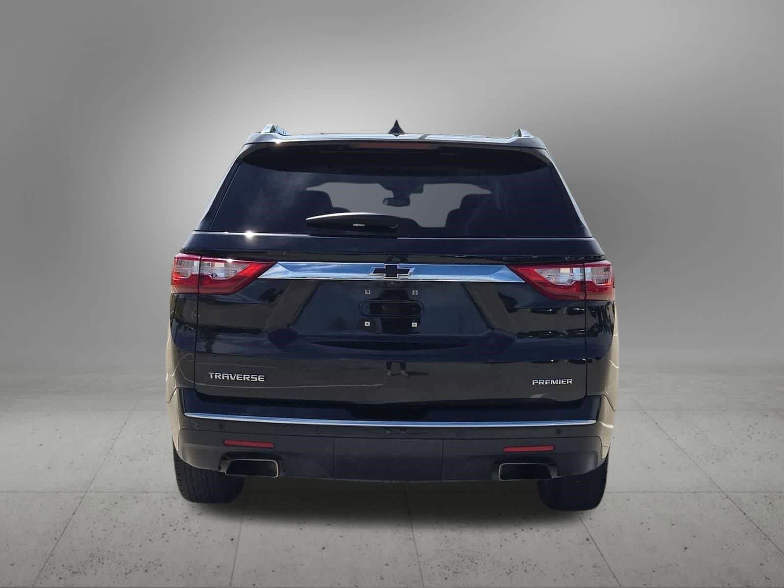 Used 2019 Chevrolet Traverse Premier w/ Driver Confidence II Package FWD image 5