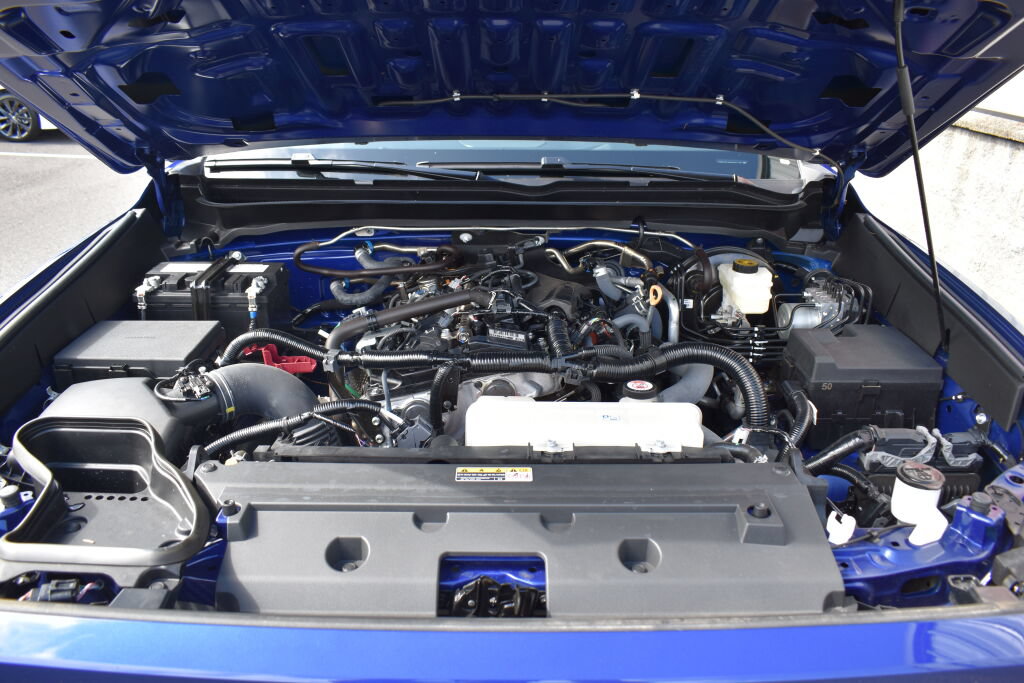 Certified 2025 Toyota Tacoma SR5 AWD/4WD image 27