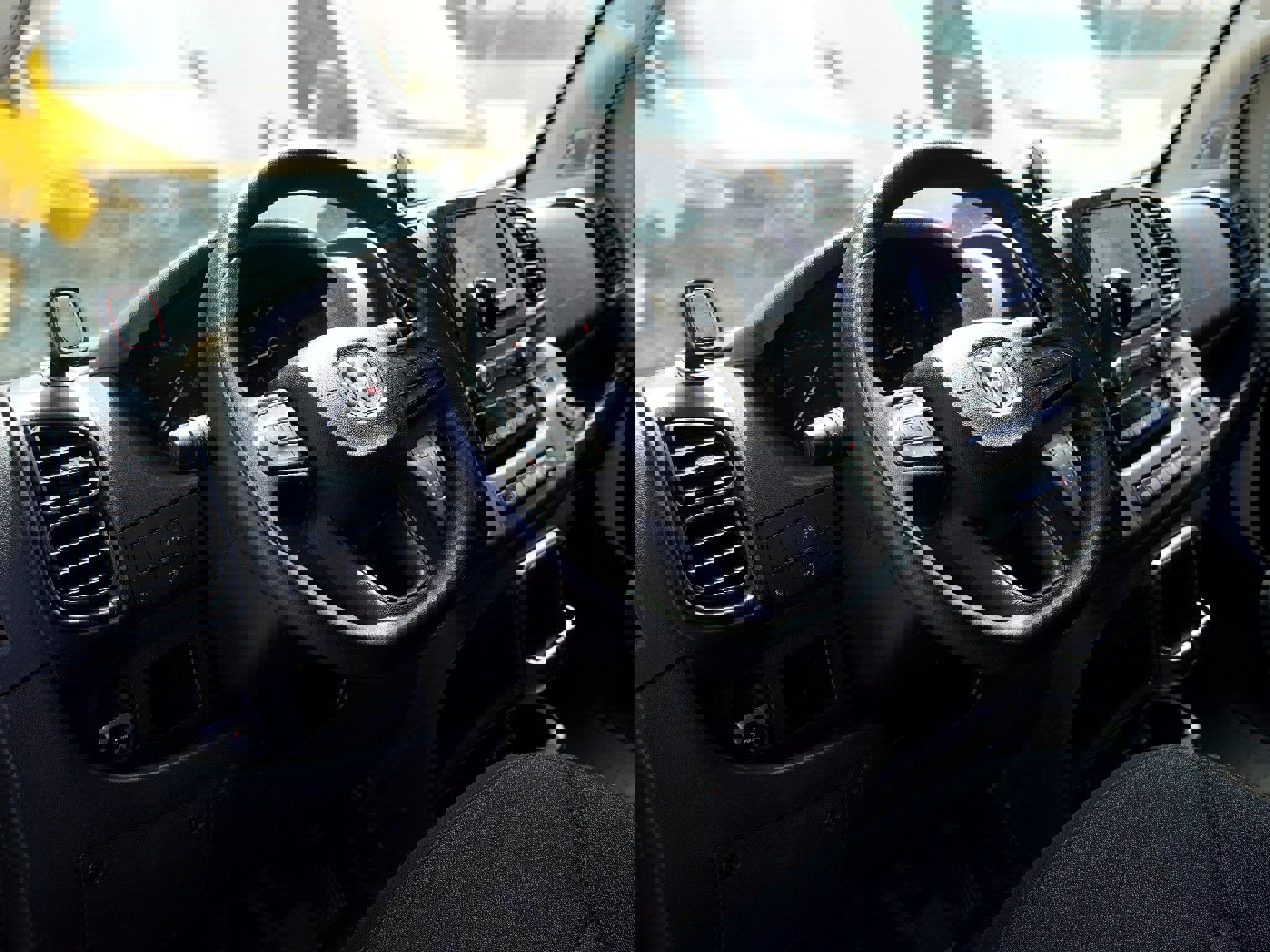 Used 2022 RAM ProMaster 3500 w/ Convenience Group image 2