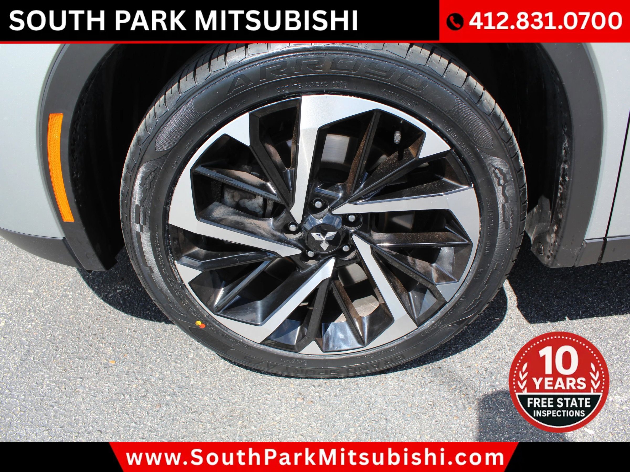 Used 2024 Mitsubishi Outlander Ralliart AWD/4WD image 35