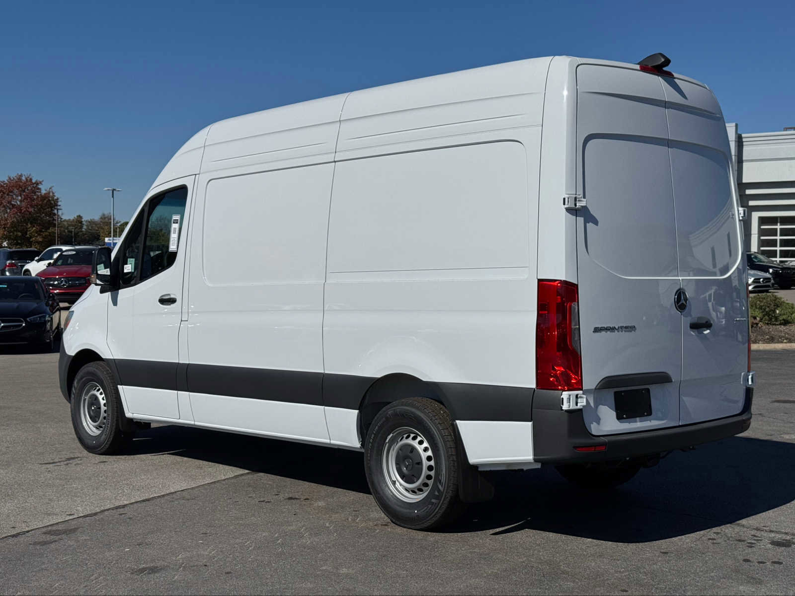 Used 2025 Mercedes-Benz Sprinter 2500 image 6