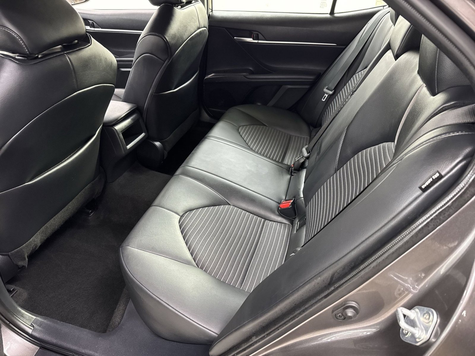 Used 2023 Toyota Camry SE image 28