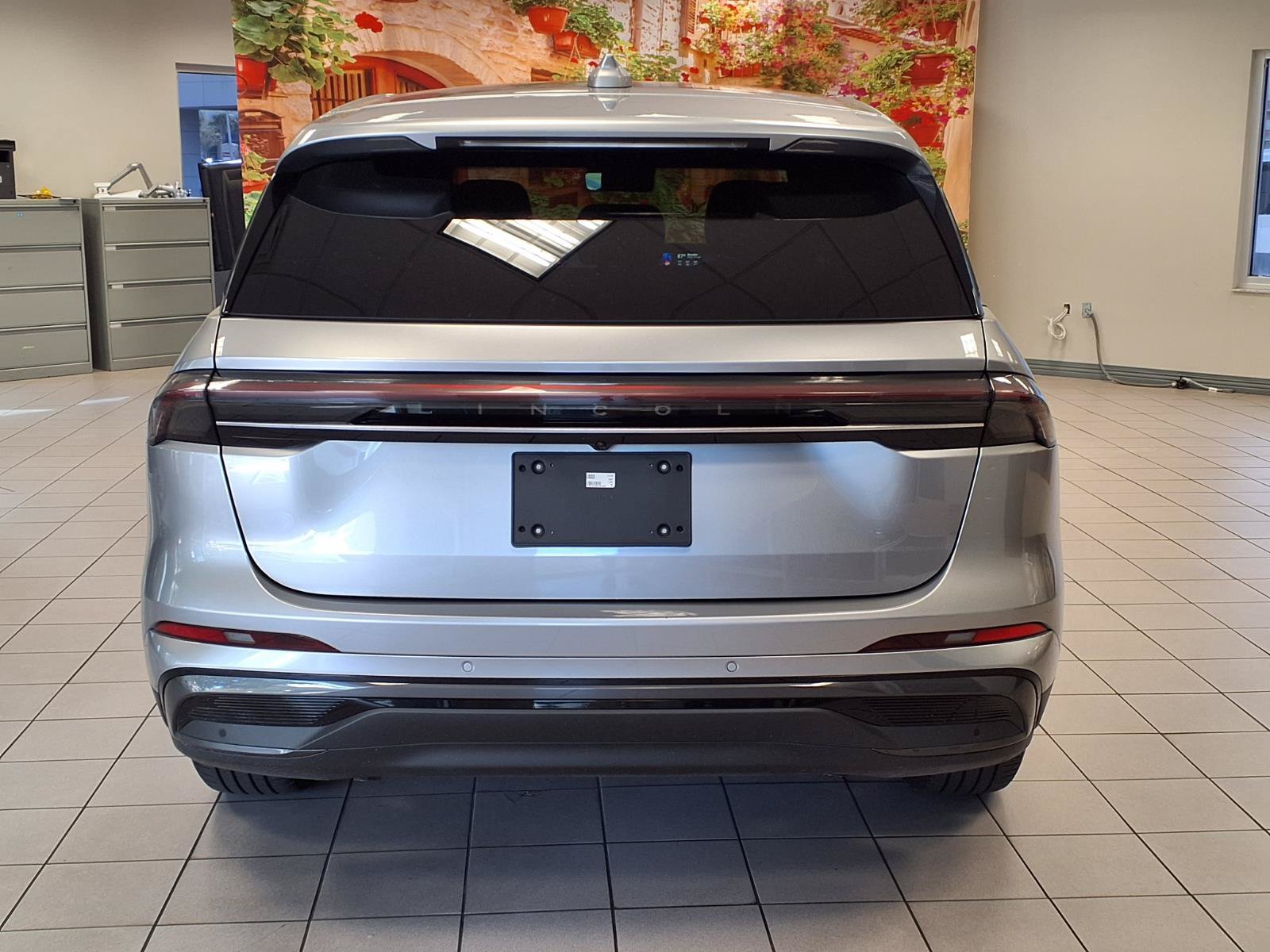 Used 2024 Lincoln Nautilus Premier w/ Jet Appearance Package AWD/4WD image 4