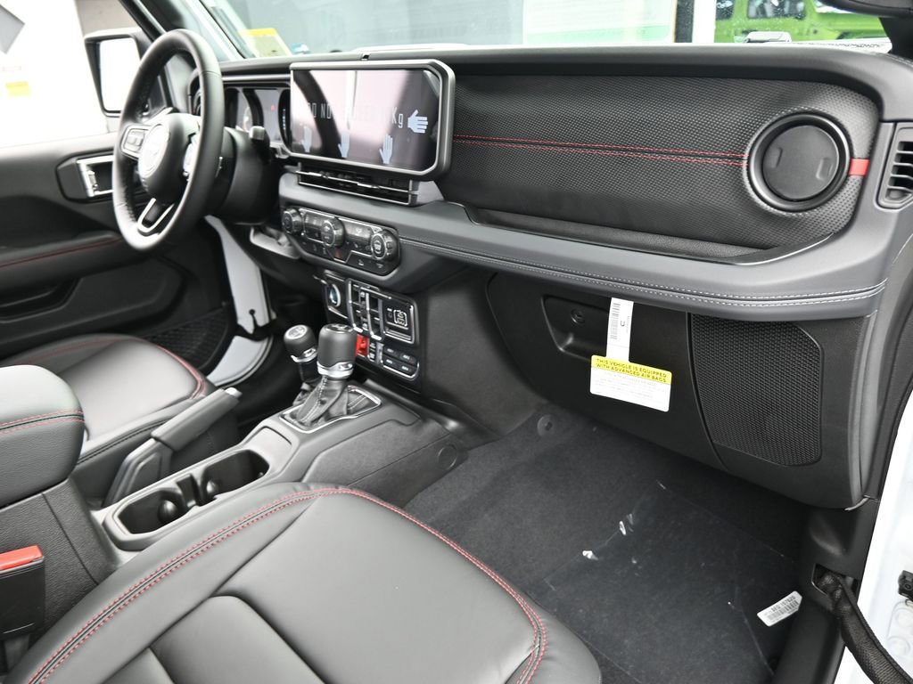 Used 2026 Jeep Wrangler Unlimited Rubicon image 37