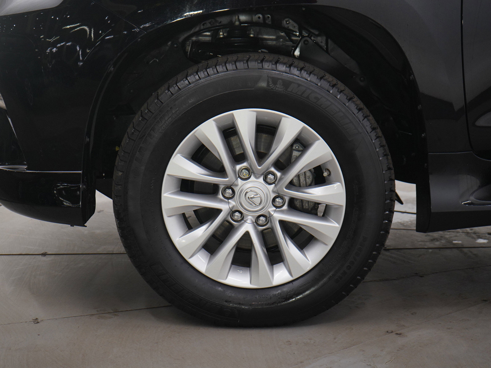 Used 2023 Lexus GX 460 Premium w/ Premium Package image 33
