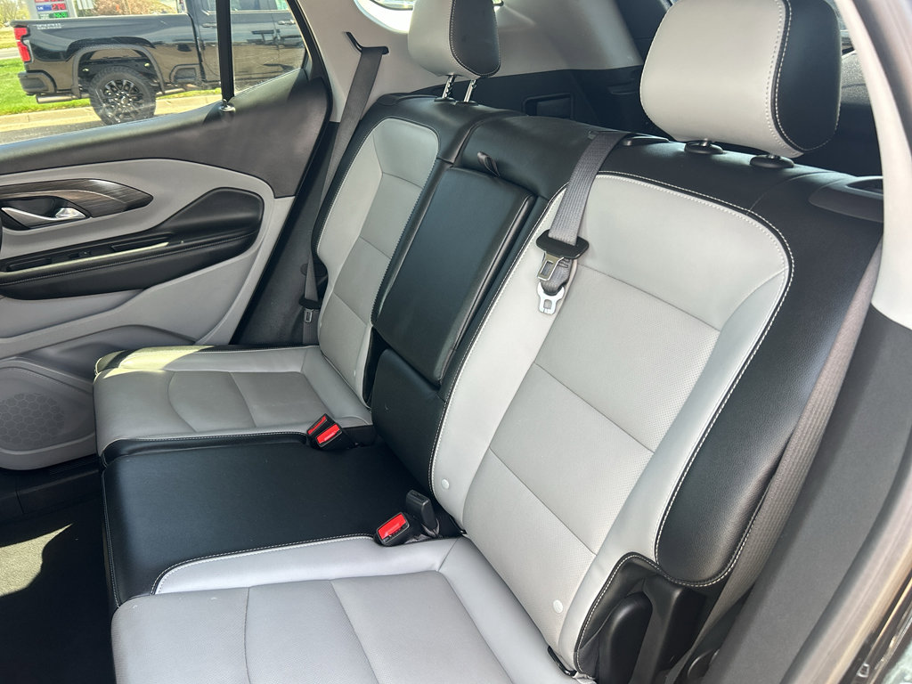Certified 2024 GMC Terrain SLT image 10