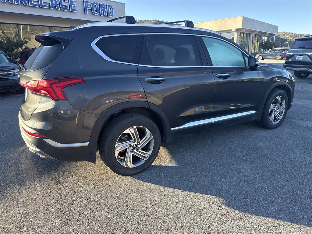 Used 2022 Hyundai Santa Fe SEL w/ Convenience + Premium Package image 4